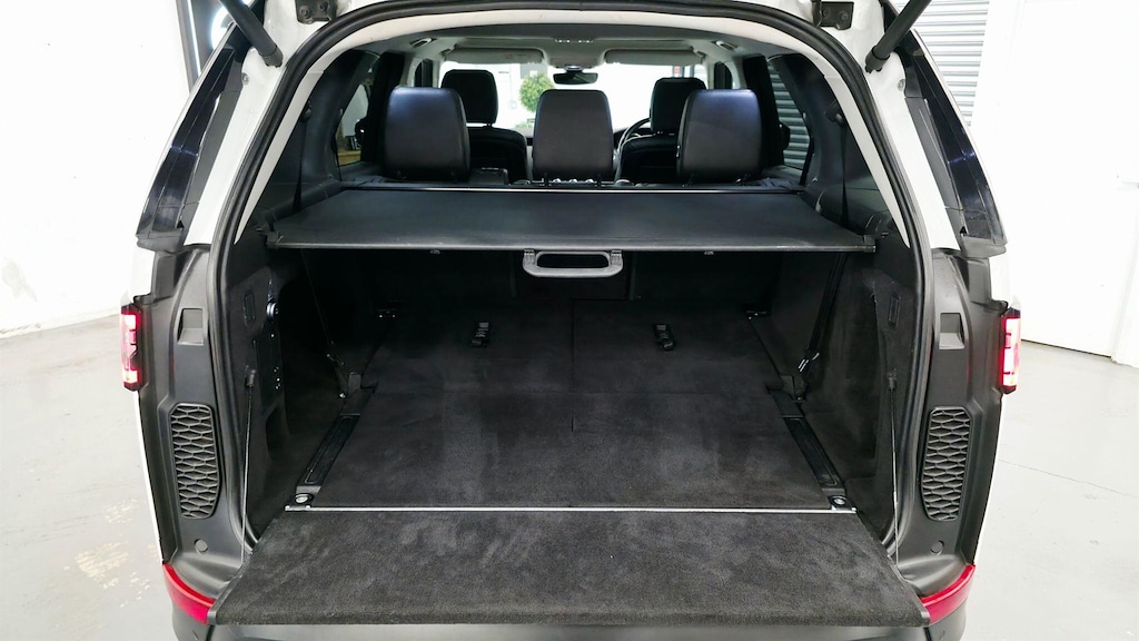 Used Land Rover Discovery 2018 for sale - 77903174: Photo 59