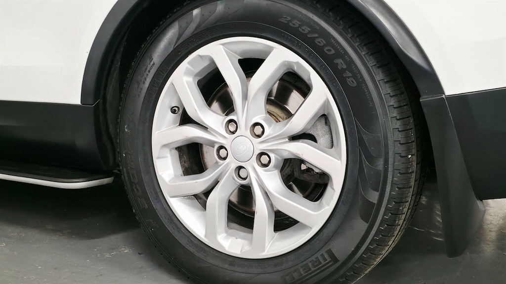 Used Land Rover Discovery 2018 for sale - 77903174: Photo 90