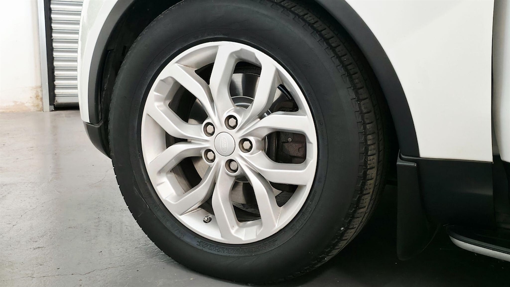 Used Land Rover Discovery 2018 for sale - 77903174: Photo 91