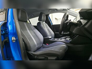 Used Peugeot 2008 2020 for sale - 77564189: Photo