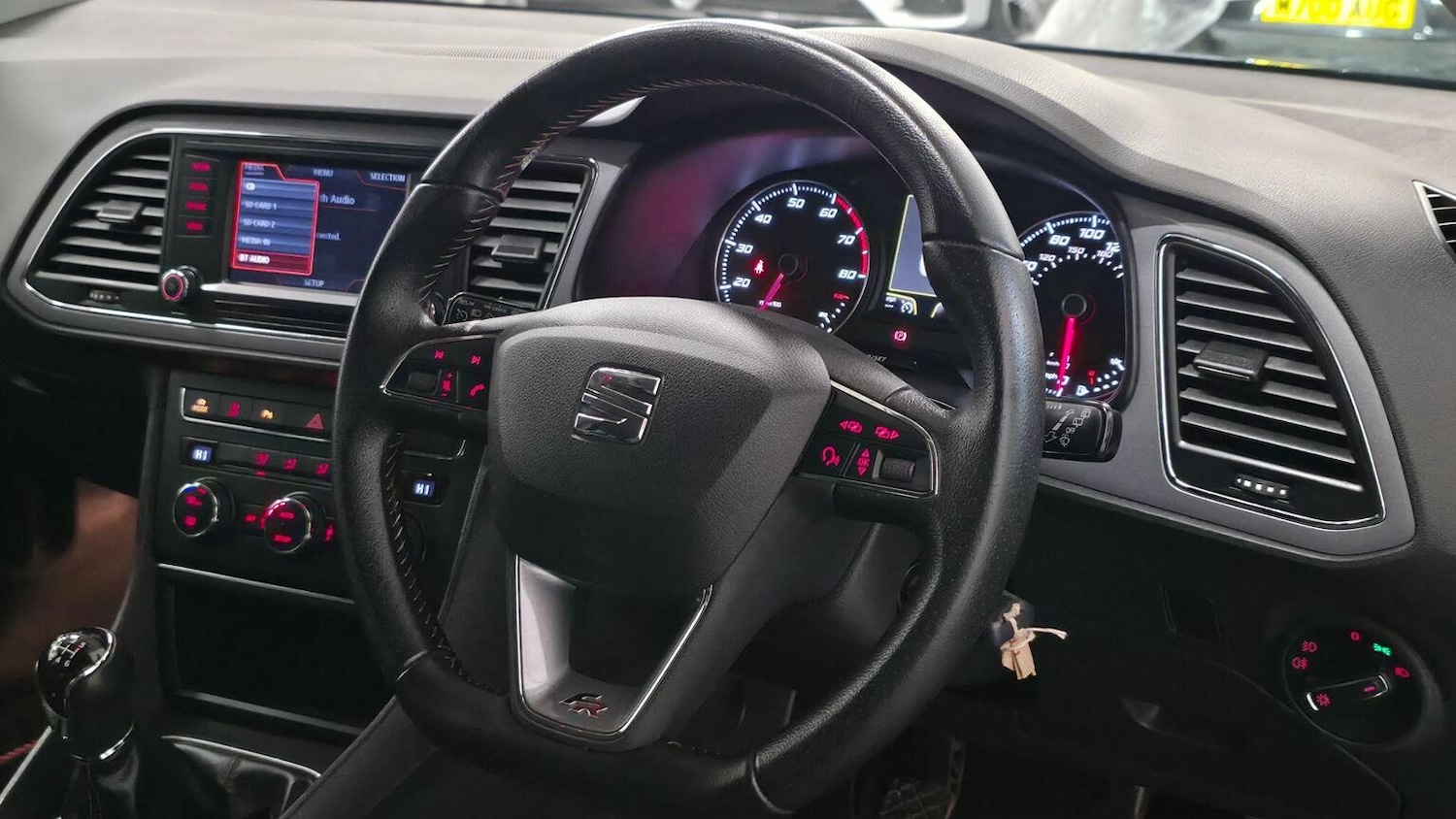 Used SEAT Leon 2015 for sale - 77567500: Photo 2