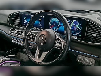 Used Mercedes-Benz GLS 2023 for sale - 77218160: Photo