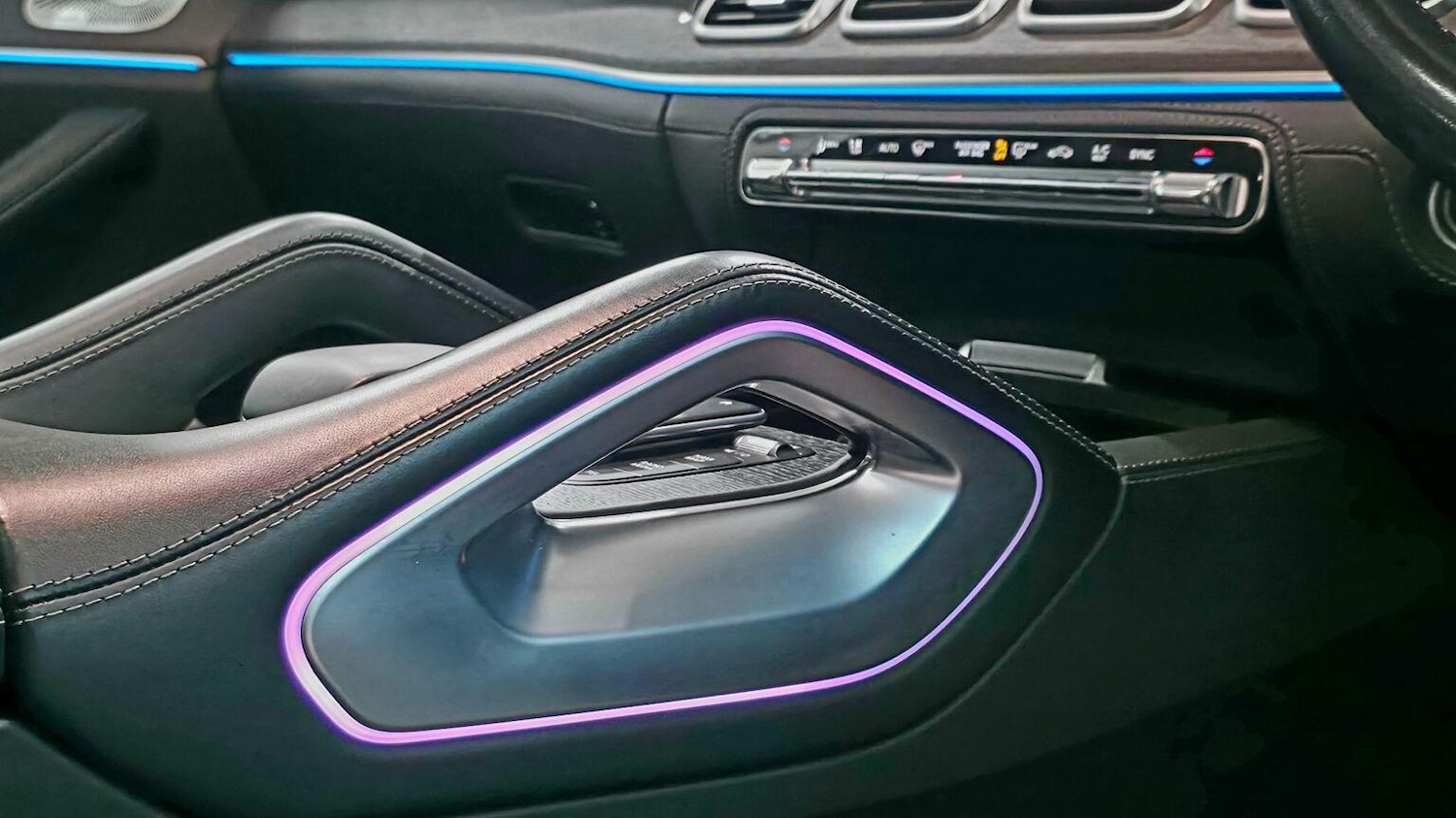 Used Mercedes-Benz GLS 2023 for sale - 77218160: Photo 30