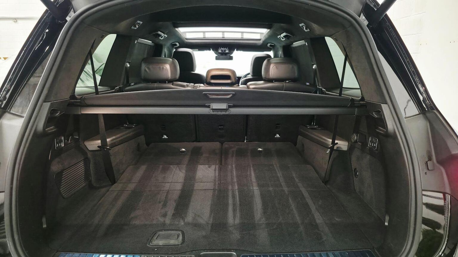 Used Mercedes-Benz GLS 2023 for sale - 77218160: Photo 66