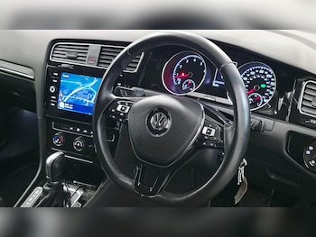 Used Volkswagen Golf 2018 for sale - 78472764: Photo