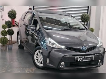Used Toyota Prius+ 2019 for sale - 77218155: Photo