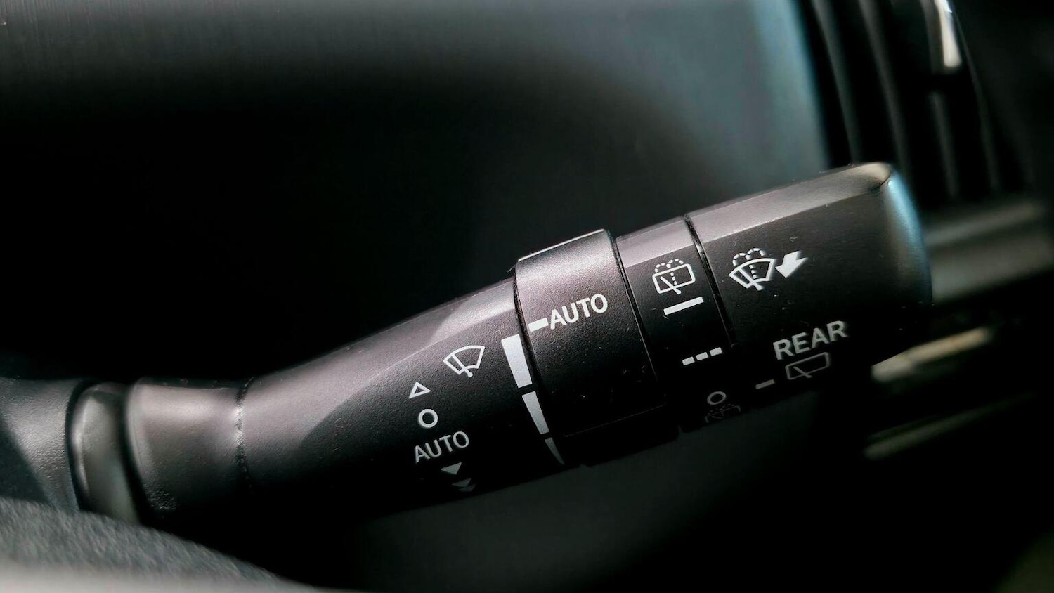 Used Toyota Prius+ 2019 for sale - 77218155: Photo 30