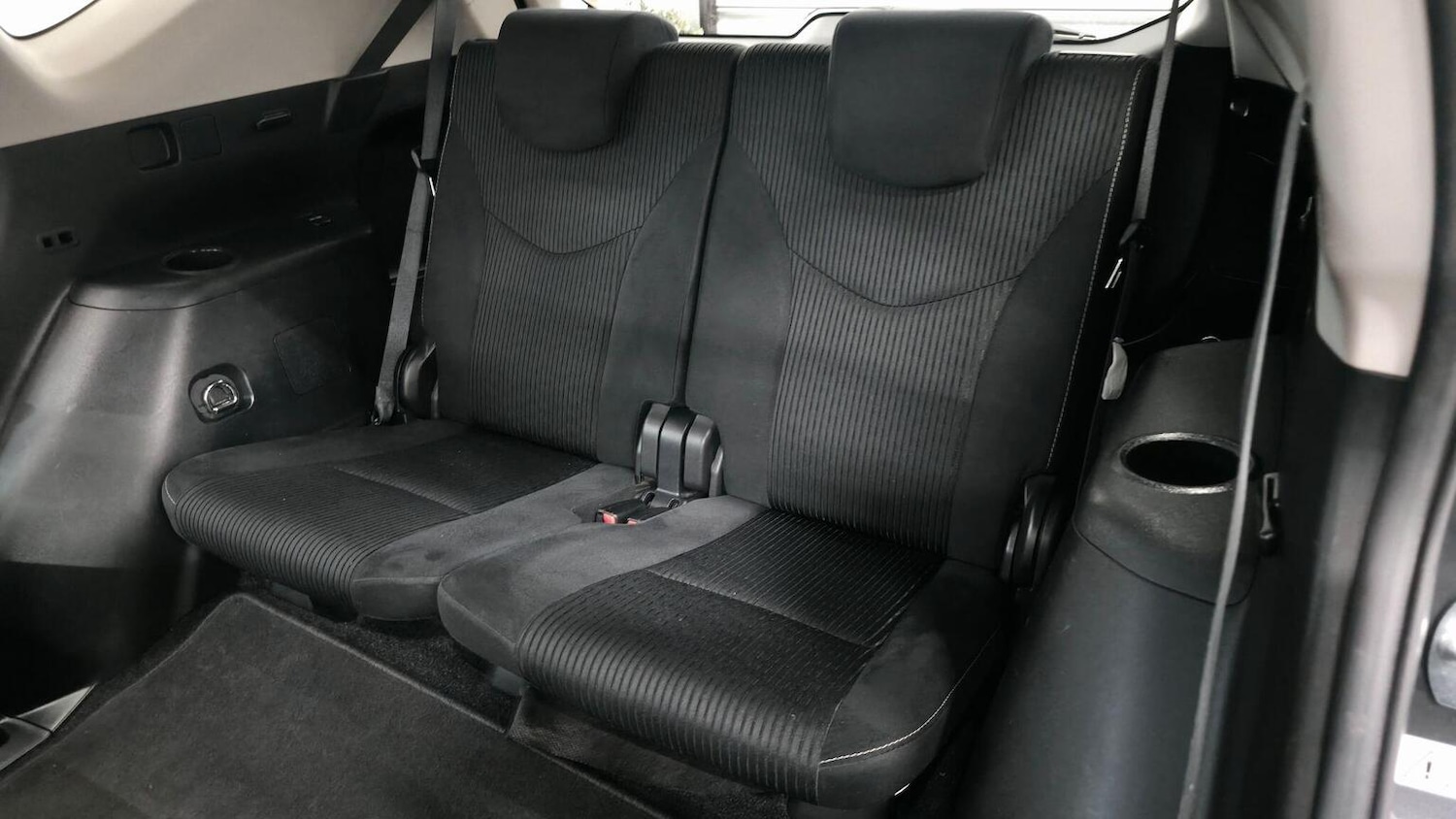 Used Toyota Prius+ 2019 for sale - 77218155: Photo 57