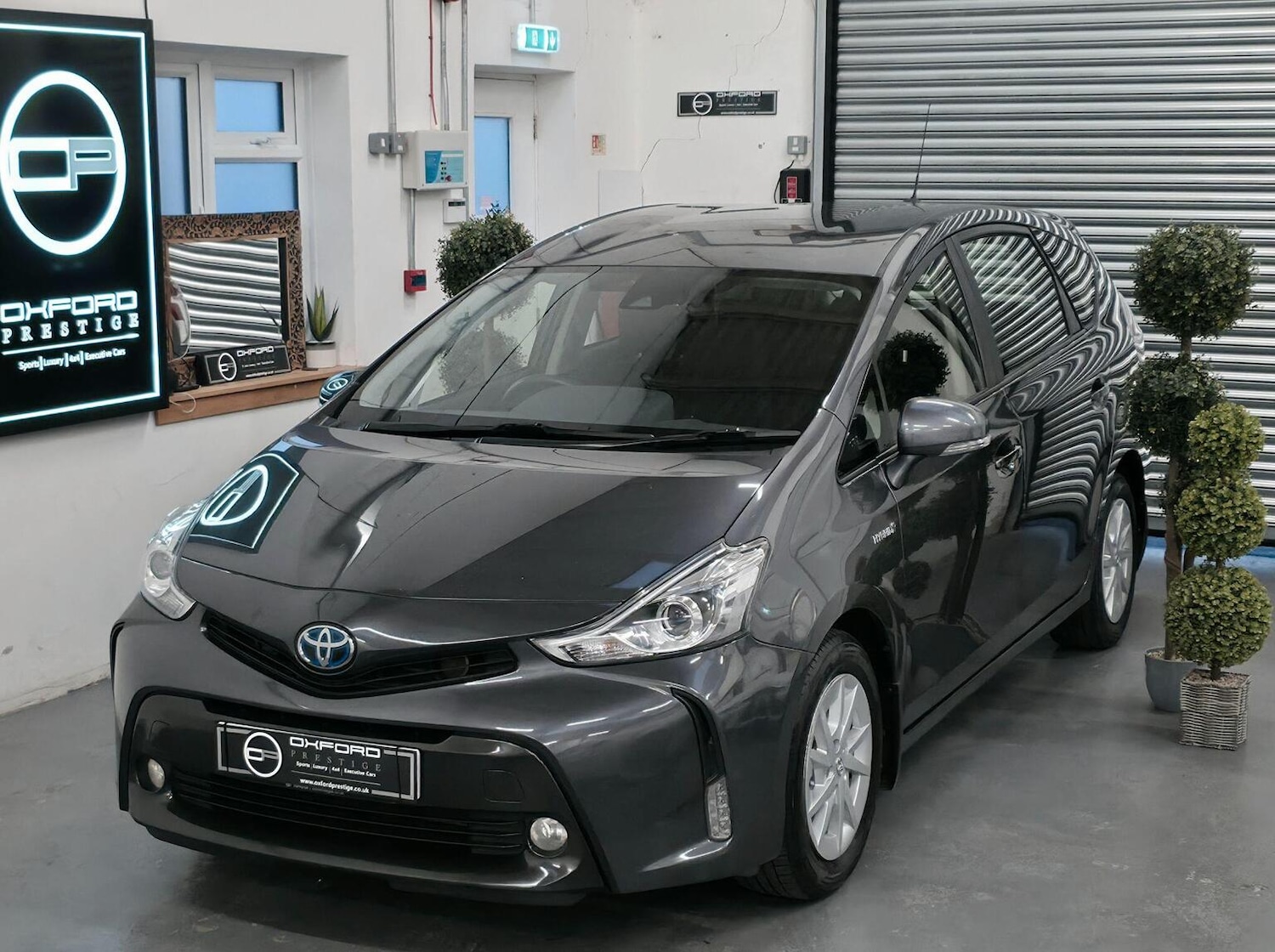Used Toyota Prius+ 2019 for sale - 77218155: Photo 65