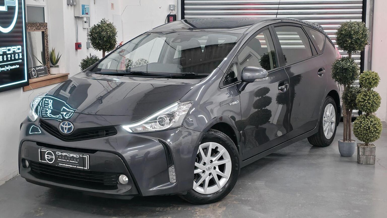 Used Toyota Prius+ 2019 for sale - 77218155: Photo 68