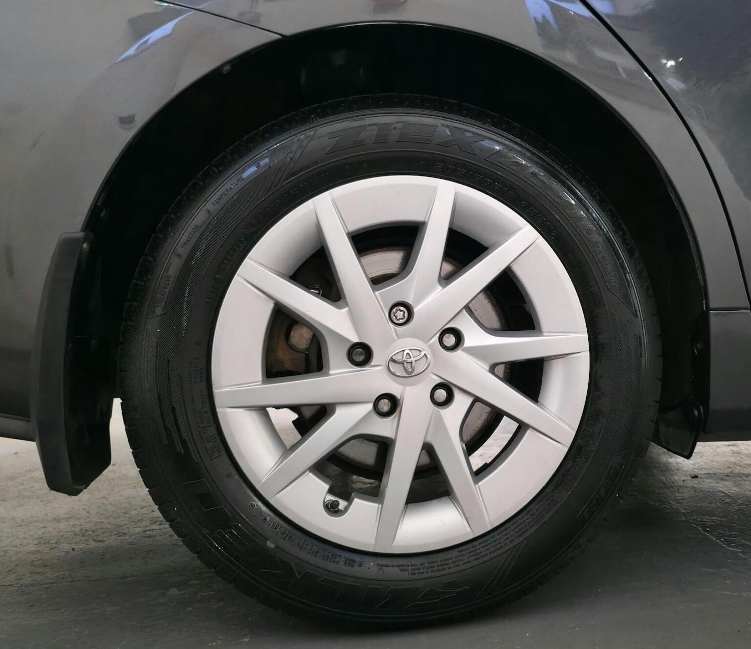 Used Toyota Prius+ 2019 for sale - 77218155: Photo 73