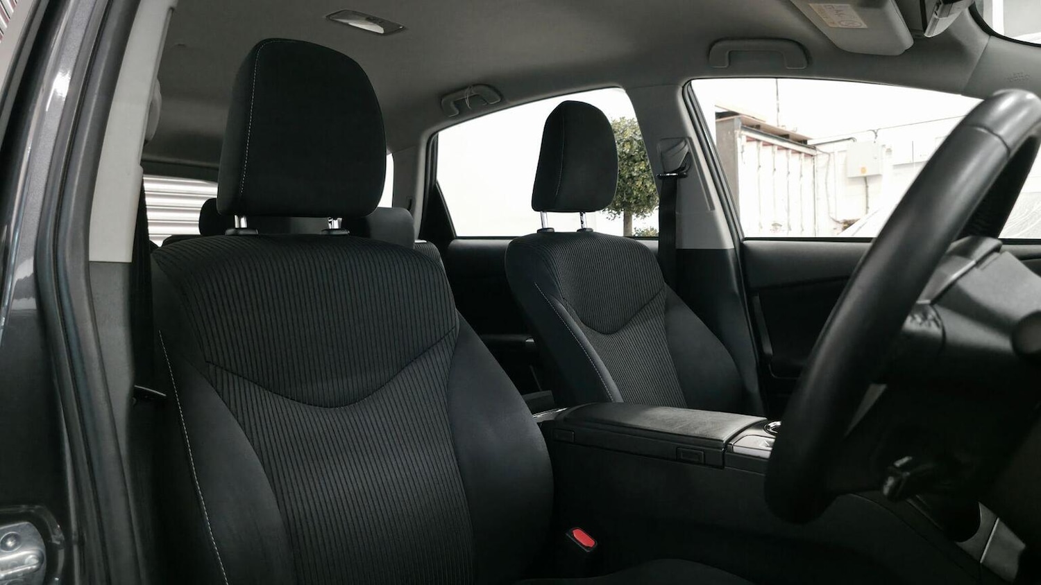 Used Toyota Prius+ 2019 for sale - 77218155: Photo 8