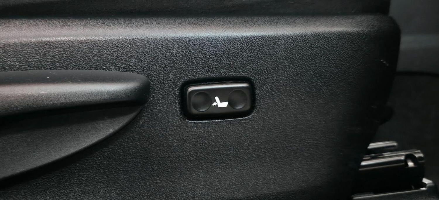 Used Toyota Prius+ 2019 for sale - 77218155: Photo 9