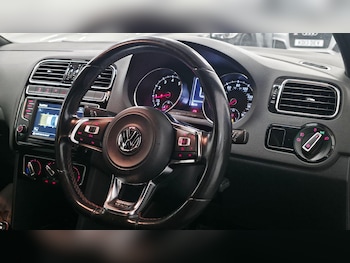 Used Volkswagen Polo 2016 for sale - 79305863: Photo