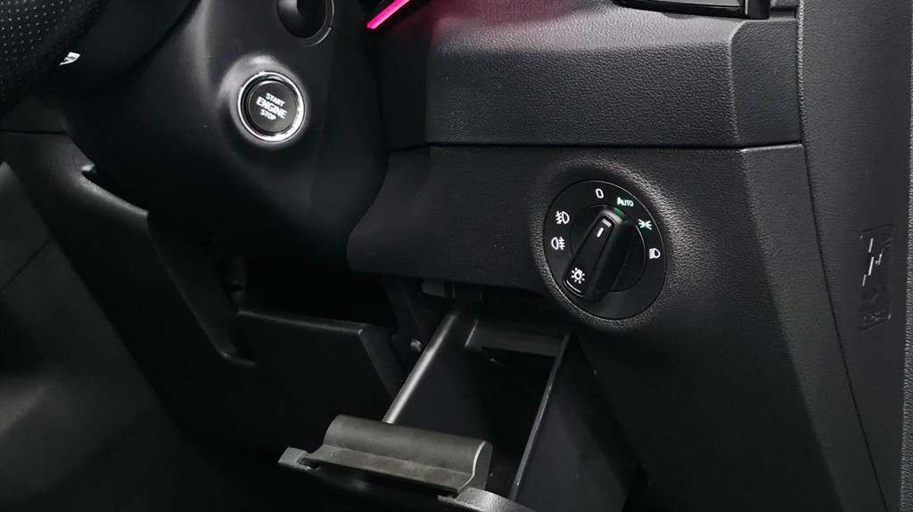 Used Skoda Karoq 2021 for sale - 77903176: Photo 10