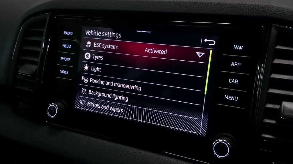 Used Skoda Karoq 2021 for sale - 77903176: Photo 24