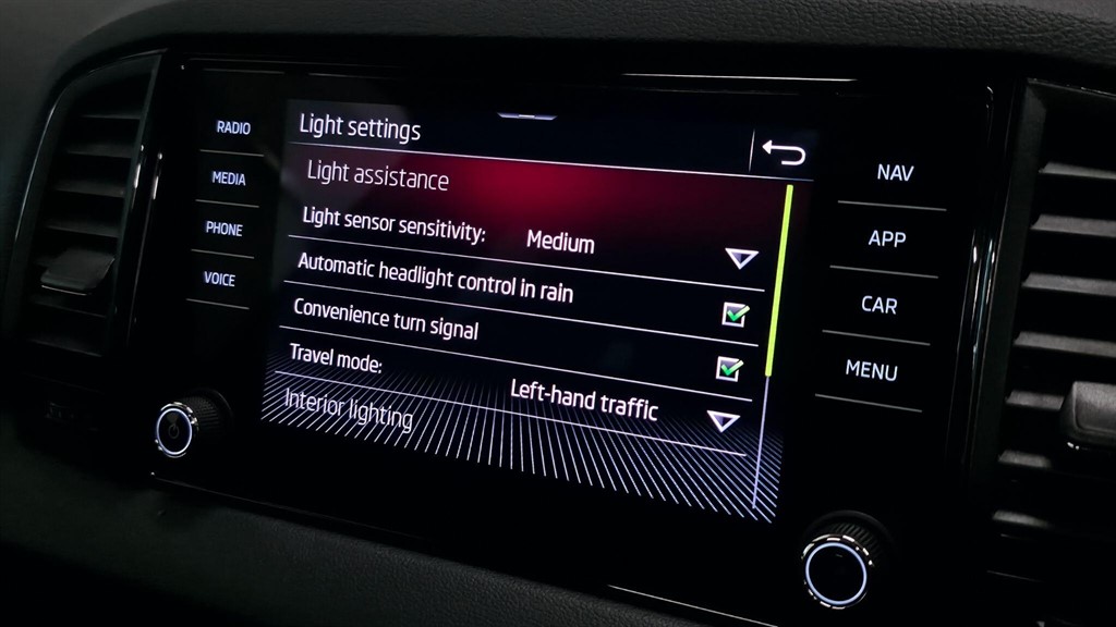 Used Skoda Karoq 2021 for sale - 77903176: Photo 25