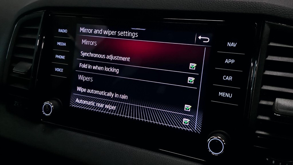 Used Skoda Karoq 2021 for sale - 77903176: Photo 29