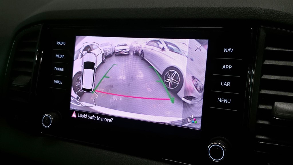 Used Skoda Karoq 2021 for sale - 77903176: Photo 7