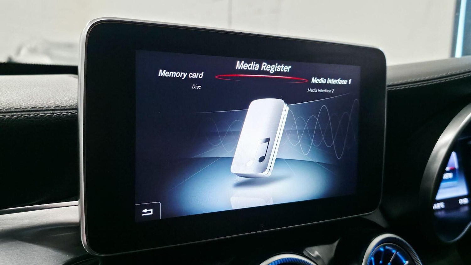 Used Mercedes-Benz C Class 2016 for sale - 77218154: Photo 32