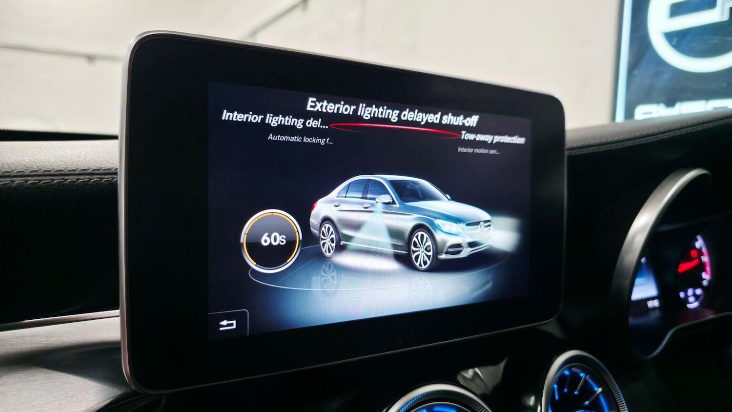 Used Mercedes-Benz C Class 2016 for sale - 77218154: Photo 39