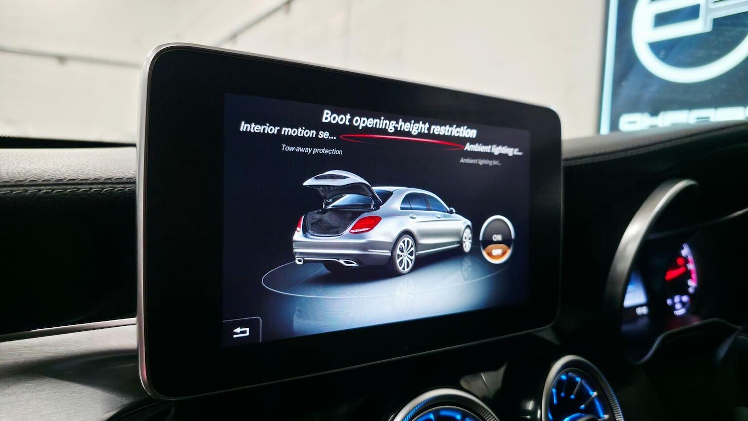 Used Mercedes-Benz C Class 2016 for sale - 77218154: Photo 41