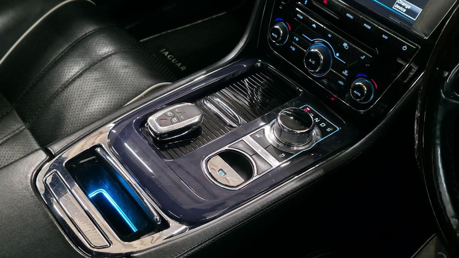 Used Jaguar XJ 2012 for sale - 77459918: Photo 29