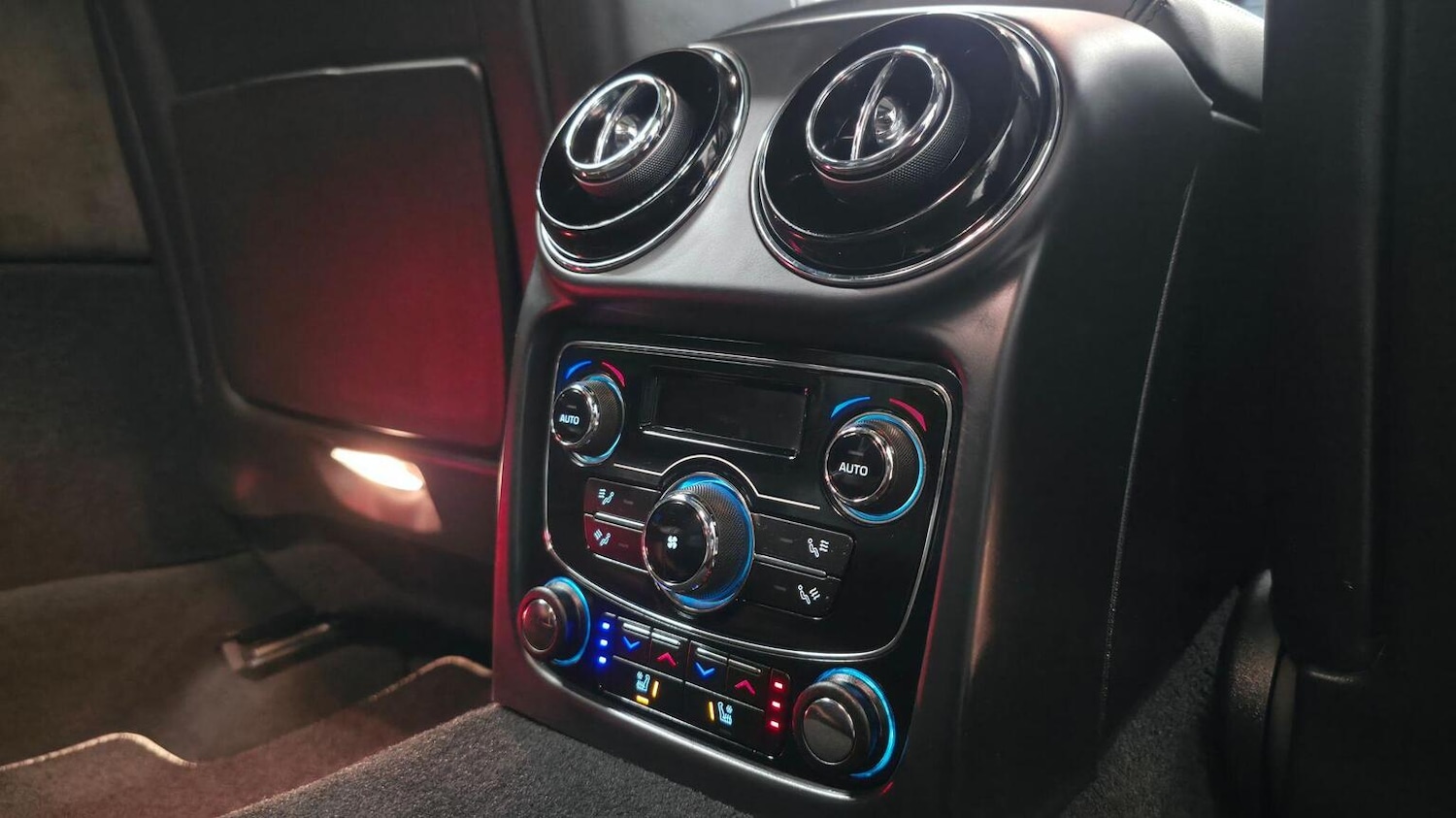 Used Jaguar XJ 2012 for sale - 77459918: Photo 40