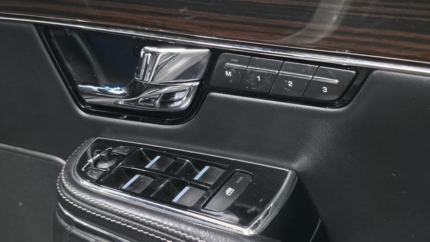 Used Jaguar XJ 2012 for sale - 77459918: Photo 7