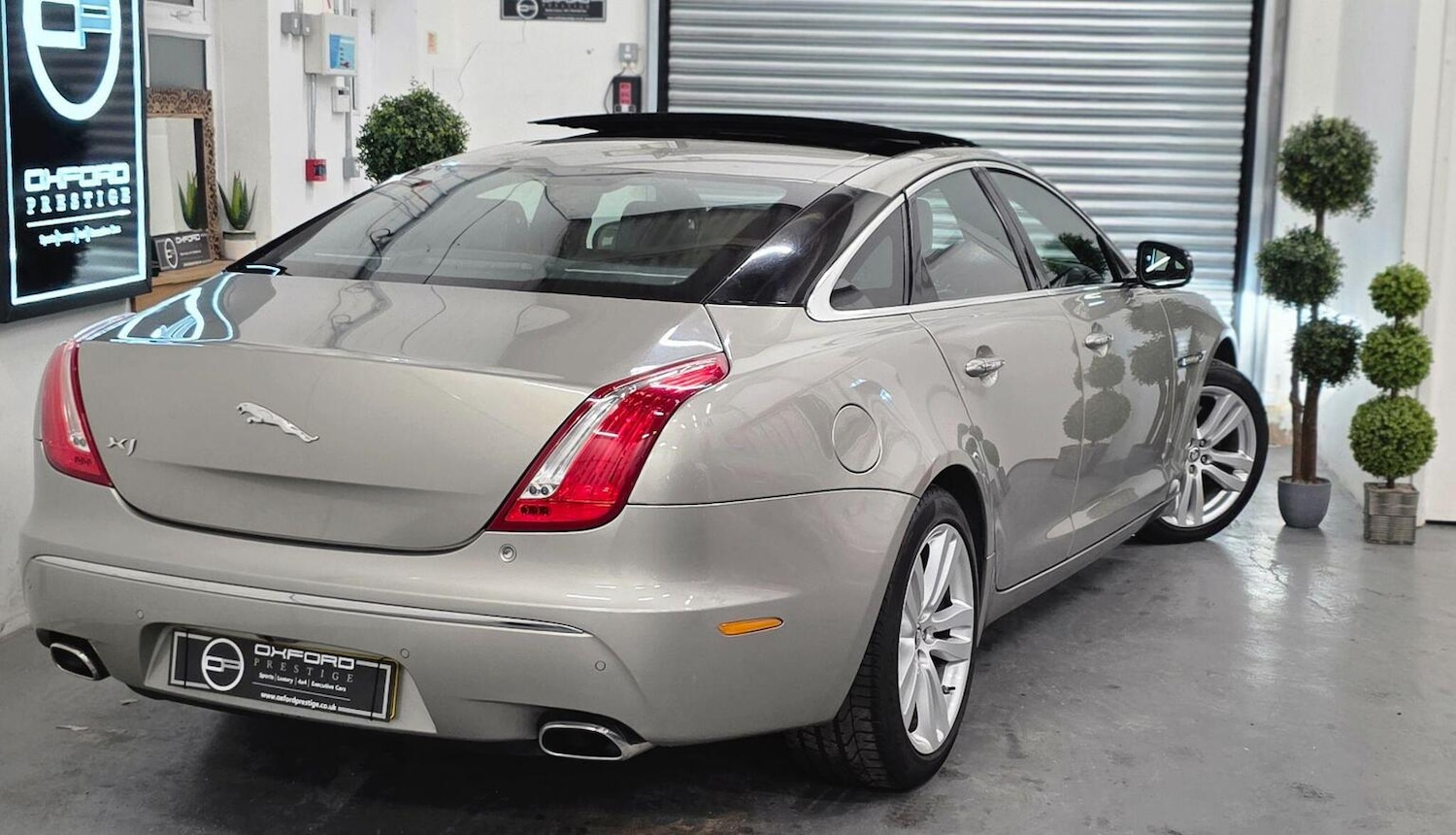 Used Jaguar XJ 2012 for sale - 77459918: Photo 76