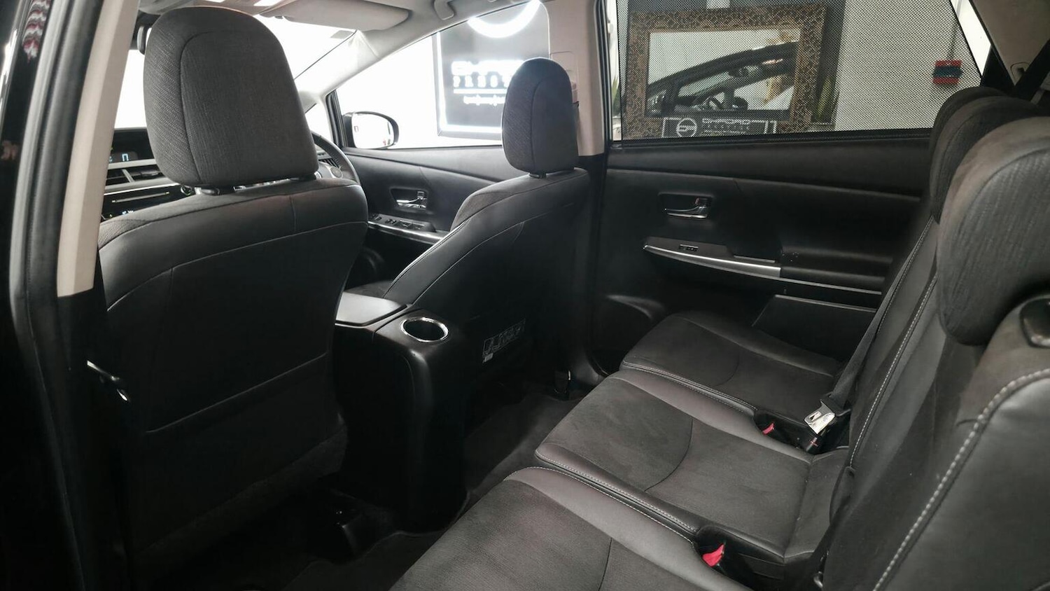 Used Toyota Prius+ 2019 for sale - 77241860: Photo 40