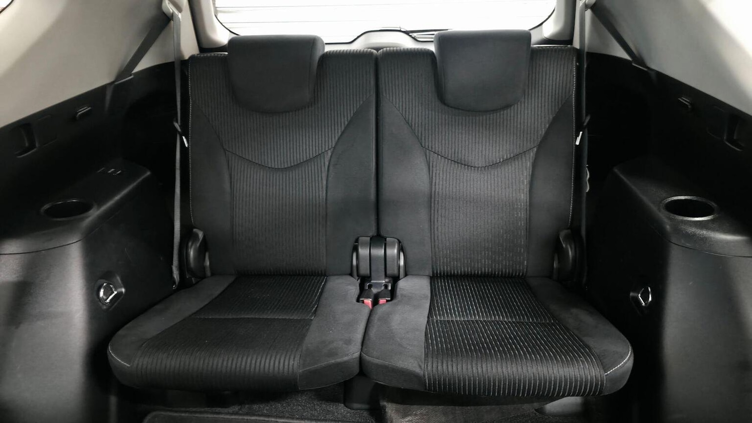 Used Toyota Prius+ 2019 for sale - 77241860: Photo 43