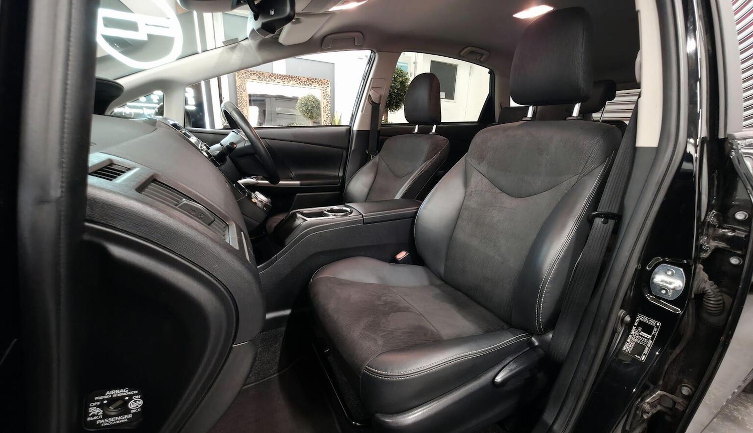 Used Toyota Prius+ 2019 for sale - 77241860: Photo 6