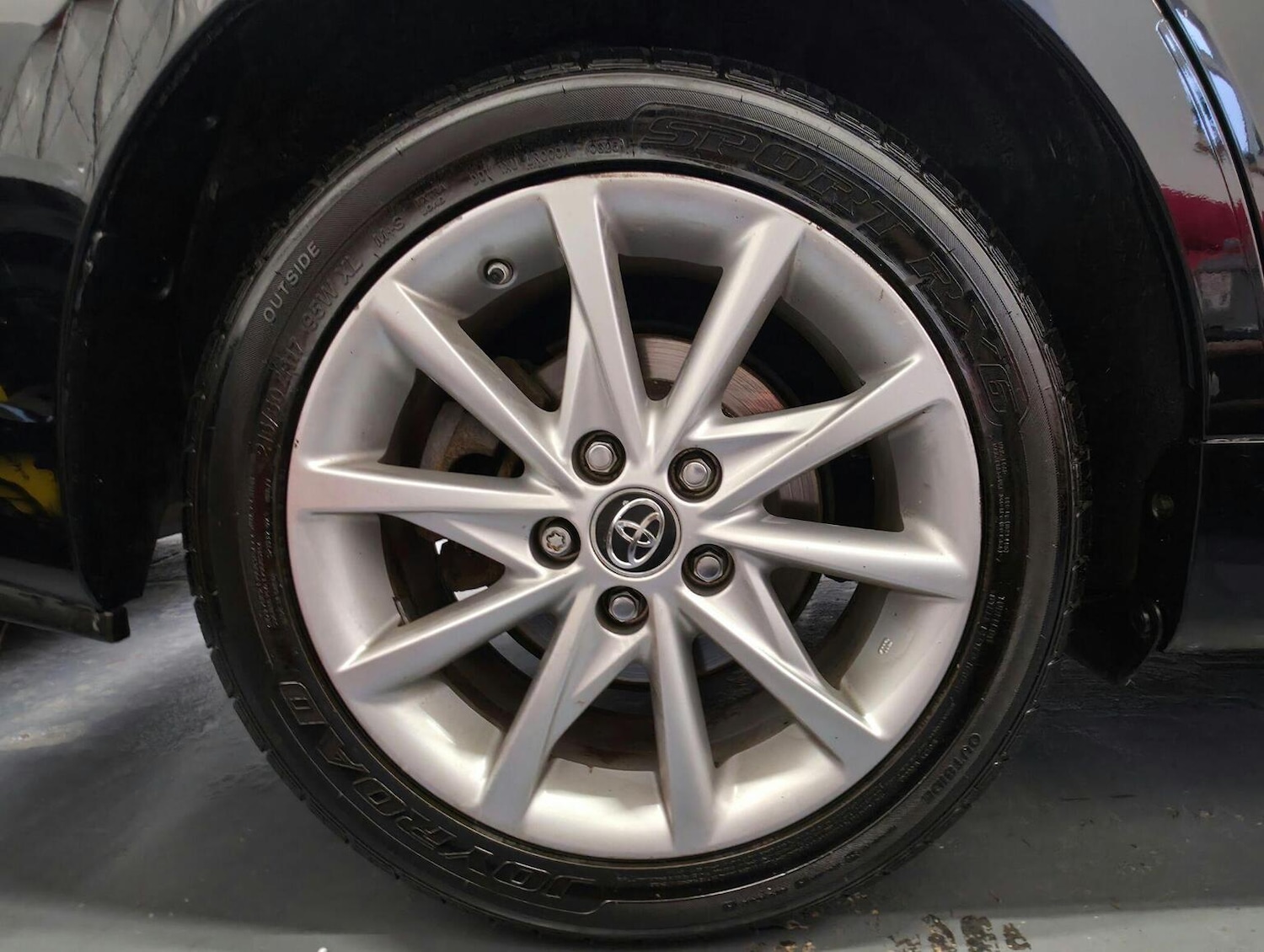 Used Toyota Prius+ 2019 for sale - 77241860: Photo 70