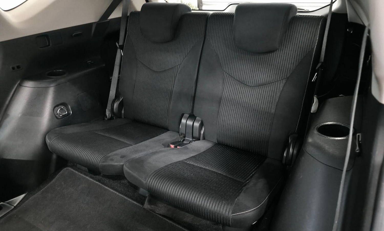 Used Toyota Prius+ 2019 for sale - 77218157: Photo 44