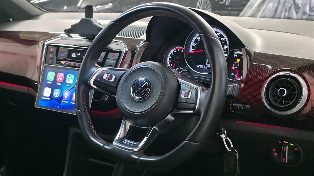 Used Volkswagen up! 2019 for sale - 77903175: Photo 2