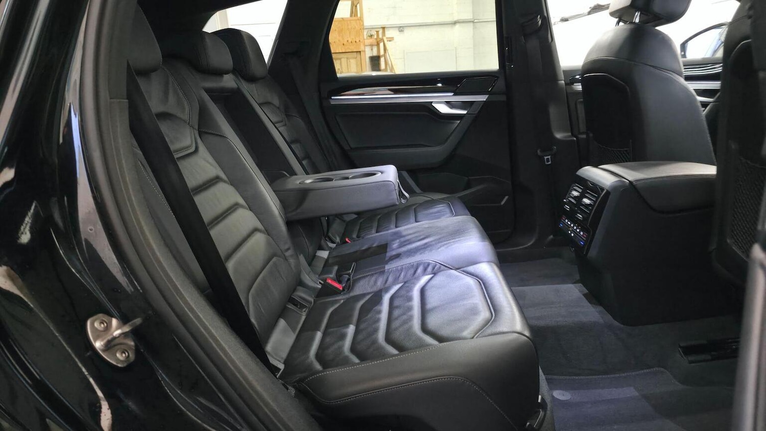 Used Volkswagen Touareg 2019 for sale - 77218146: Photo 49