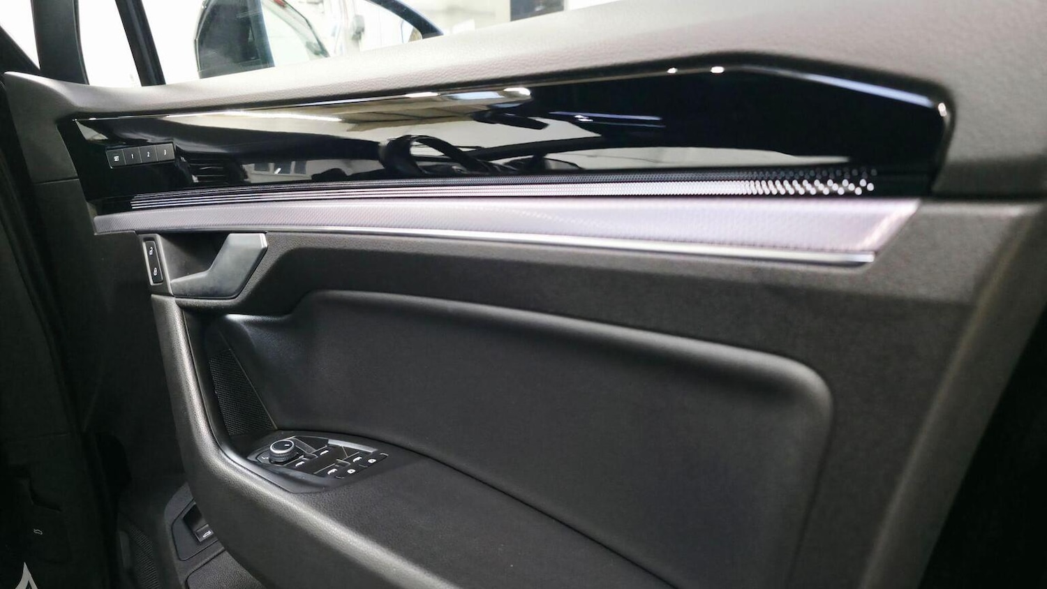 Used Volkswagen Touareg 2019 for sale - 77218146: Photo 7