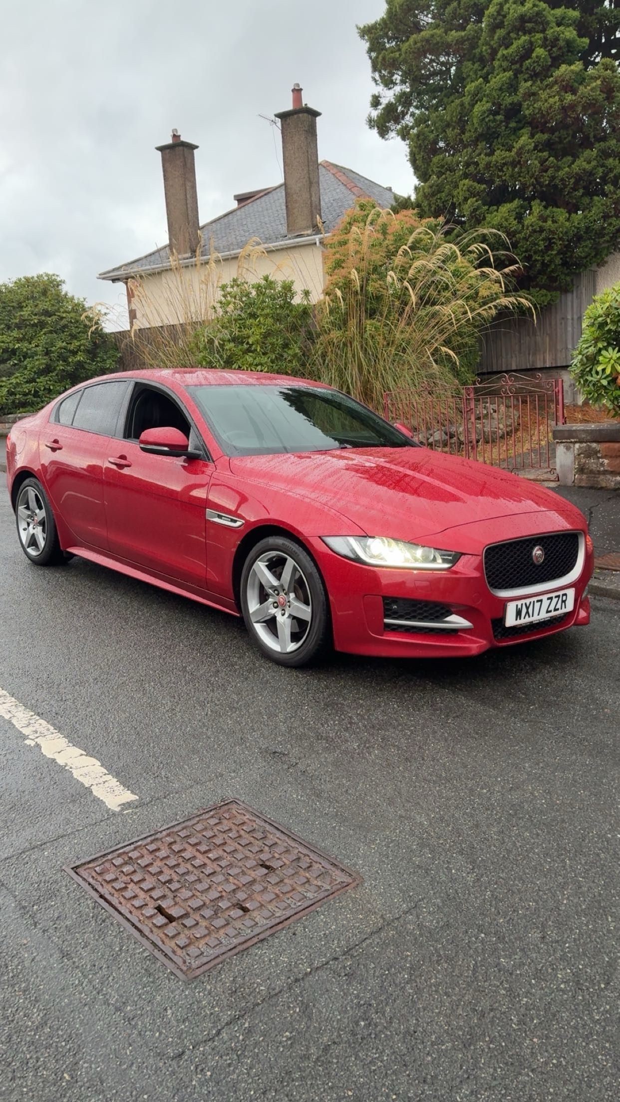 Used Jaguar XE 2017 for sale - 76449416: Photo 1