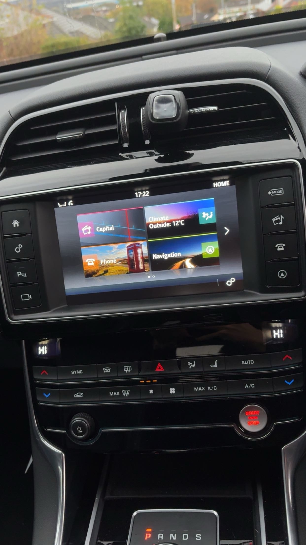 Used Jaguar XE 2017 for sale - 76449416: Photo 10