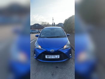 Used Toyota Yaris 2017 for sale - 77774536: Photo