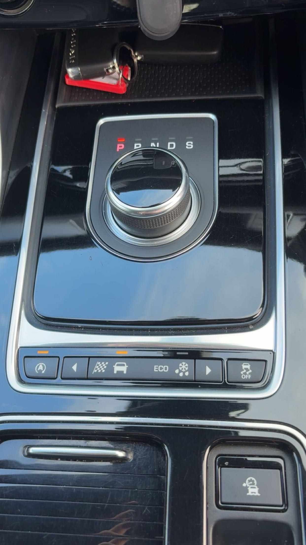 Used Jaguar XF 2016 for sale - 76477201: Photo 10