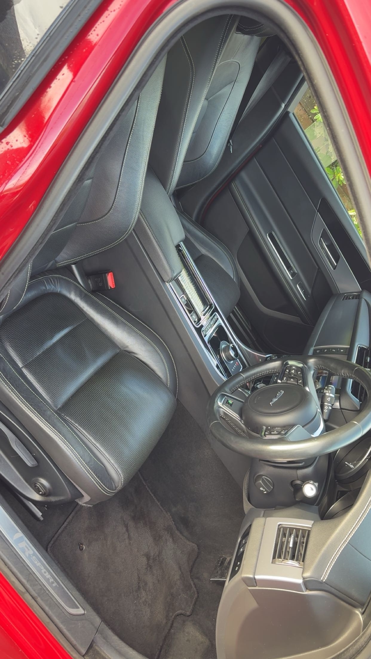 Used Jaguar XF 2016 for sale - 76477201: Photo 6