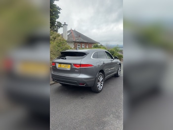Used Jaguar F-Pace 2017 for sale - 79125030: Photo
