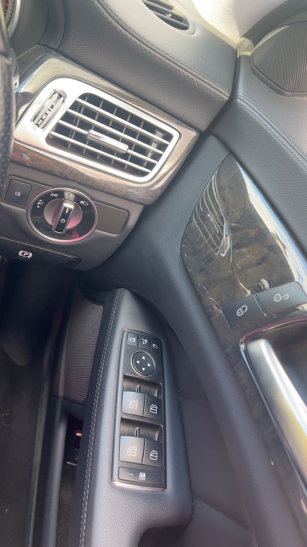 Used Mercedes-Benz CLS 2011 for sale - 75300190: Photo 12