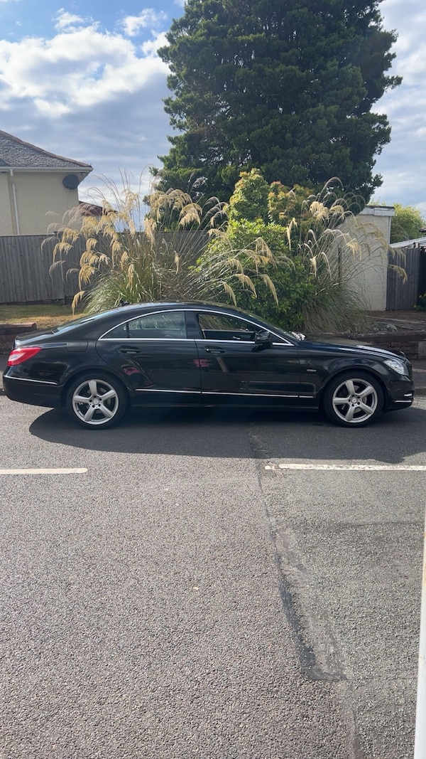Used Mercedes-Benz CLS 2011 for sale - 75300190: Photo 3