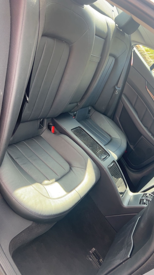 Used Mercedes-Benz CLS 2011 for sale - 75300190: Photo 8