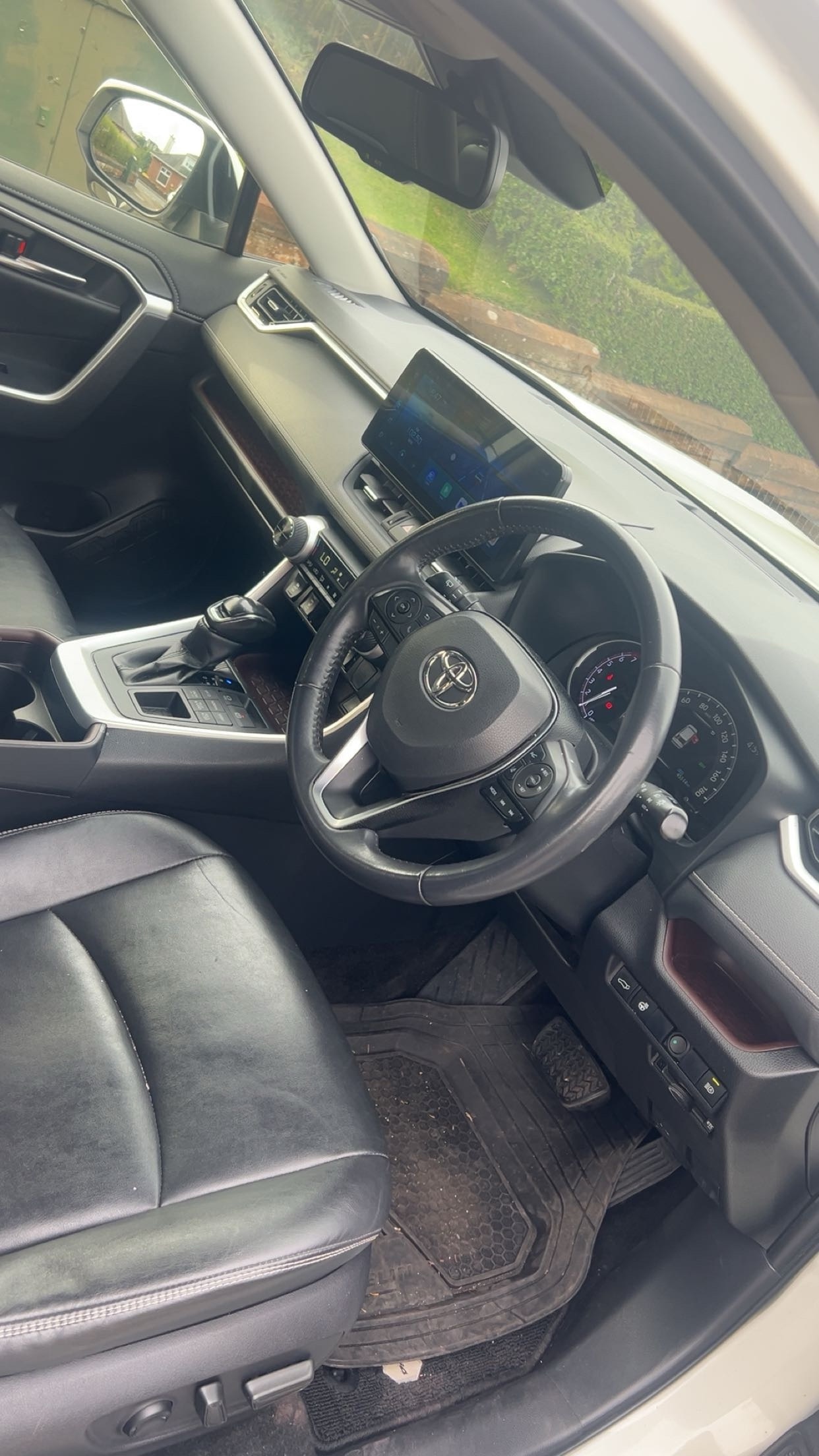 Used Toyota RAV4 2024 for sale - 76022884: Photo 8