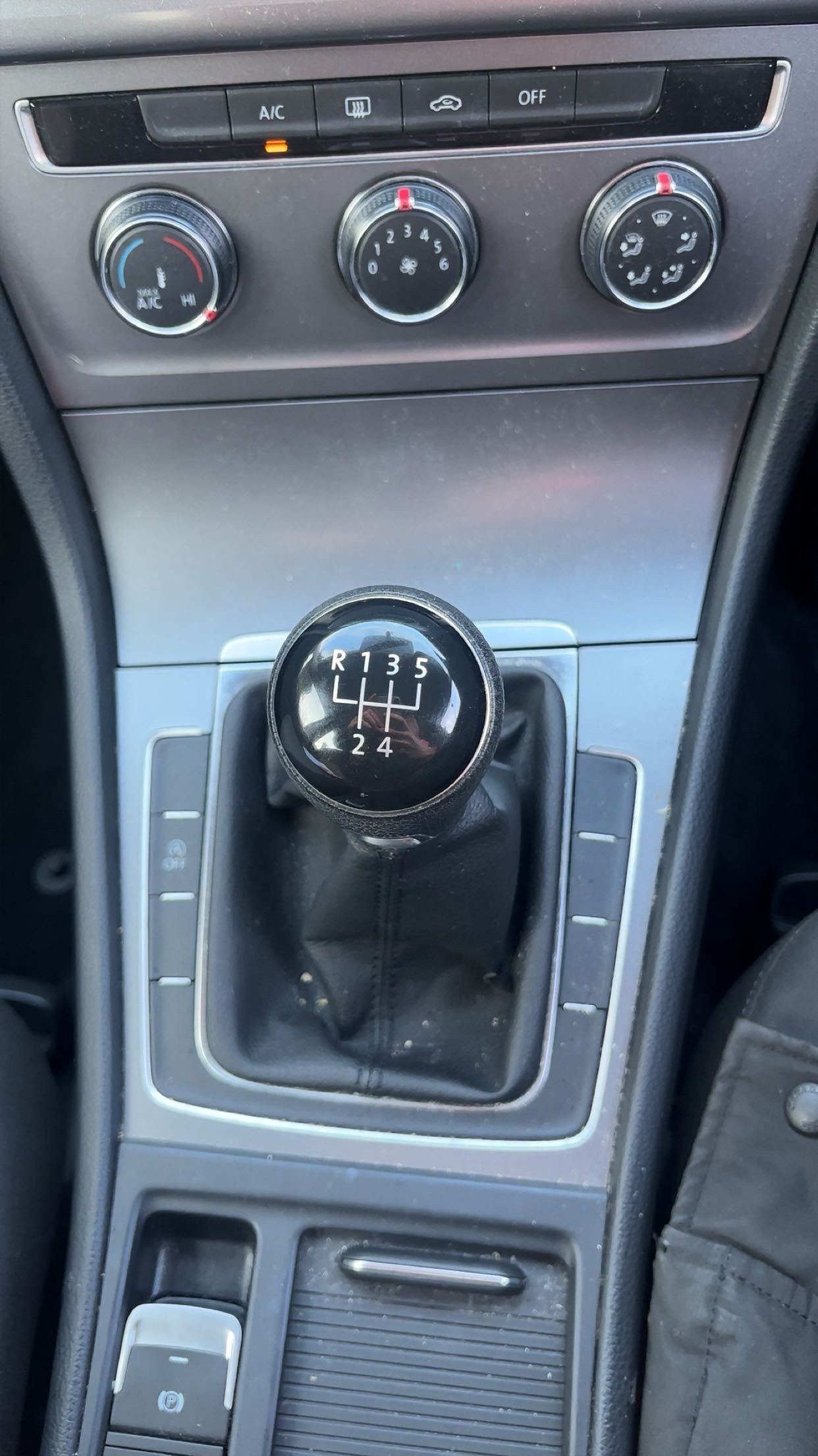 Used Volkswagen Golf 2015 for sale - 77639045: Photo 11