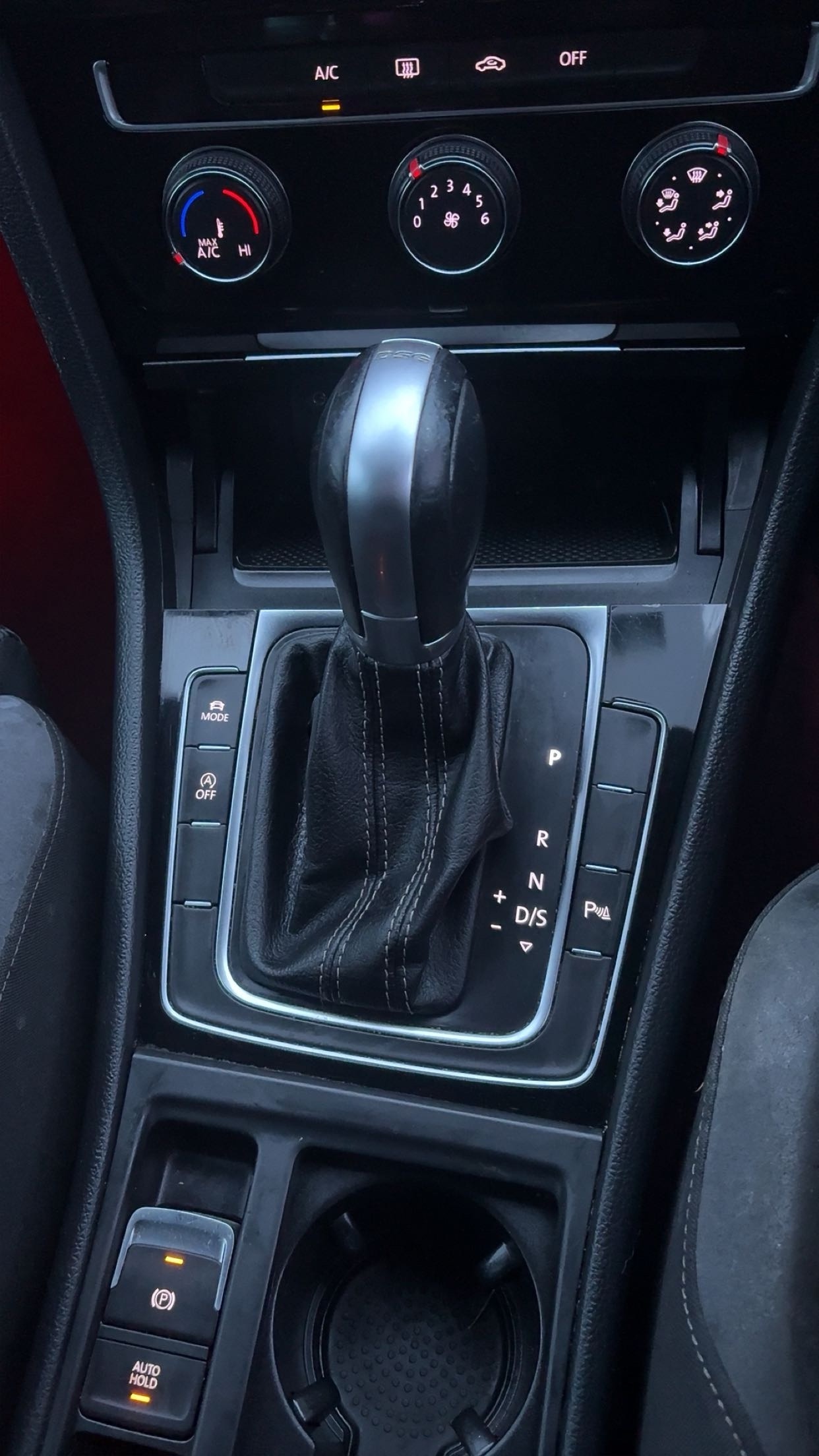 Used Volkswagen Golf 2017 for sale - 77337049: Photo 10